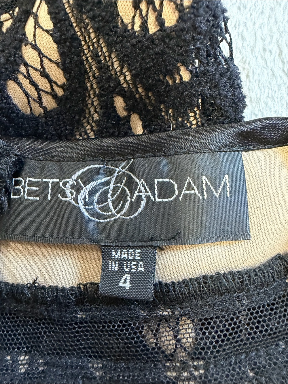 Betsy & Adam Black Lace Mermaid Gown Size 4 Formal Evening Dress - Picture 10 of 13